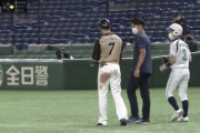 【練習試合vs巨人】日ハム西川、死球で出塁→牽制死…