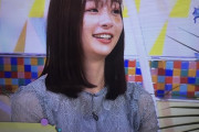 【画像】足立梨花さん、顔面に謎のアザ？を付けて何食わぬ顔でテレビ出演