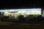 『田舎のコンビニが恐ろしい』と話題の画像 ←こんなの序の口だよな(´・ω・`)
