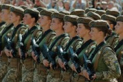 ウクライナ国防省、18歳から60歳の女性を徴兵　ロシアの侵攻に備える　12/17施行