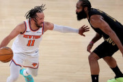【NBA】ジェームズ・ハーデン、POの歴史上最悪のディフェンスを披露