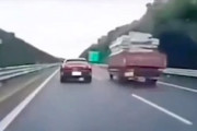 【動画】中国のあおり運転事故、頭がおかしいｗｗｗｗｗ