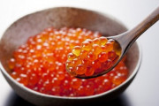 【悲報】イクラさん、美味しいのに食べてる国は日本とロシアくらいしかない