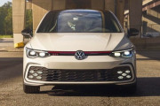 【VW】これが最後のマニュアルミッション搭載ホットハッチ！特別仕様車「ゴルフGTI 380」北米で登場