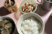 晩御飯作ったお（´･ω･`） 味噌汁とご飯とサバ缶だお…（※画像あり）