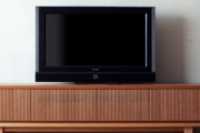 部屋に50型のテレビが届いたんだが後悔…