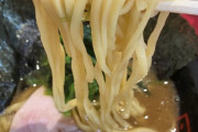 【画像】豚骨しょうゆ＞豚骨≧しょうゆ＞＞(食えるレベル)＞＞味噌＞塩。味噌とか誰得だよ