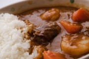【悲報】カレーにジャガイモ入れない民、かなり多かった