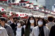 海外「日本でコロナ感染者が急増。東京では400人以上が新たに感染し、30日は全国で1301人が感染していたようだ」