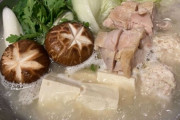 水炊きに入れる具材は白菜、鶏もも肉、舞茸、豆腐でええか？