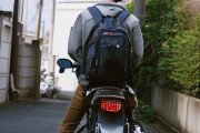 近所のジジイがうざいからバイクふかしまくって仕返しをやってるんやが