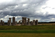 新たに発見された先史時代のストーンサークル、雷を呼び寄せるために意図的に建設された可能性
