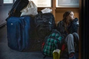 環境少女グレタちゃん「満員列車で帰りました」→鉄道会社「ファーストクラスご利用ありがとうございますやで」