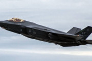 ロッキードマーティン、F-35スペアパーツ問題を認め補償支払いで合意