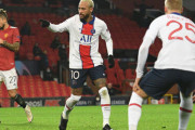 ネイマール2発！　PSGが敵地でマンチェスター・U撃破…3チームが勝点9で並ぶ混戦に
