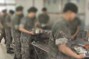 【悲報】韓国人「韓国の炊事兵が毎日250人の食べ物に小便交ぜてしまう‥」軍当局が調査に乗り出す　韓国の反応