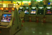 ゲーセンにて隣の奴「後ろの人待ってますよ」俺「じゃあお前が代わってやれよ」