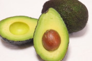 【疑問】すまん、アボカドの美味しさっていうのがよく分からんのやが←これｗｗｗｗｗ