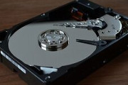 【悲報】ワイがアリエクで買った新品のHDD、3万時間くらい使用済みだった