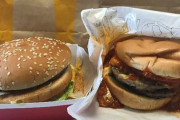 ワイ、昼飯モスバーガーにするかマクドナルドにするかで悩む?