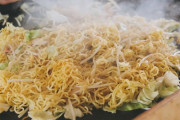 【謎】「焼きそば屋さん」がない理由