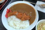 ワイの近所のスーパー銭湯のカレー、何故かめちゃくちゃ美味い