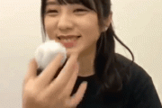 【乃木坂46】与田祐希っていつもなんか食ってるよな ※gifあり