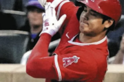 靭帯損傷中の大谷翔平、普通に打ってる模様