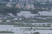 台風19号の大雨で長野の千曲川が氾濫