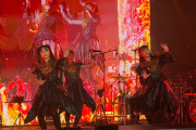BABYMETAL「 WORLD TOUR 2026 UK & EUROPE」オーストリア、クーフシュタイン要塞公演のライブの模様