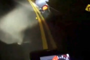 【動画】真っ暗な山道を攻めていたバイクの走り屋が救急車と正面衝突してしまう事故。