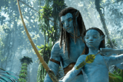 日本では大ゴケした映画『アバター2』が『トップガン　マーヴェリック』を抜いて2022年の映画1位に