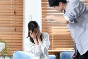【夫婦】先日、旦那に｢家のことしないで自分が好きな事しかしないなら俺が家のことするから夜のお店で働いてこい。お前の汚ぇ穴使う男がいたら見てみたい｣と言われました