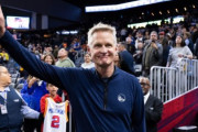 【NBA】GSWのスティーブ・カーが2年間の契約延長に合意、最高年俸コーチとして続投決定
