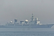 【速報】中国軍の最新鋭電子監視艦2隻がペルシャ湾に現る