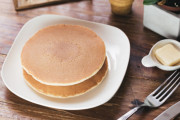 【悲報】男さん「これってプレーンで食べるホットケーキなん？」女さん「……！」ｼｭﾊﾞﾊﾞﾊﾞﾊﾞﾊﾞ