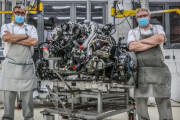 ベントレー、長い歴史を持つ「6.75L V型8気筒エンジン」の生産を終了！