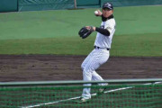 阪神・中川　三塁守備に挑戦　コーチにグラブ借りて人生初ポジションみっちり２時間半「可能性広げたい」
