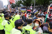 【韓国】都心で大規模集会　文政権を糾弾
