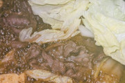 すき焼きは肉を一番まずくする料理
