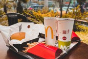 マクドナルドのクルーだけど質問ある？www