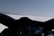 カワサキ、「Ninja H2」が世界最速の337.064km/hを達成した動画を公開