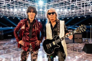 B’z、『紅白』パフォーマンス動画の再生回数が500万回突破！　『ultra soul』だけで300万回超え　米津玄師を上回る