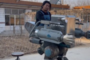 「敵をパンチや水鉄砲で迎撃できるパトロールロボット」を自作した猛者が登場…中国！