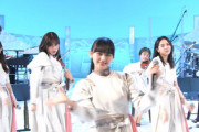 【櫻坂46】生演奏と相性抜群！『五月雨よ』パフォーマンスの模様がこちら！【MUSIC FAIR】
