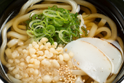 スシローでかけうどん（130円）食ってる貧乏人見るとさぁ…