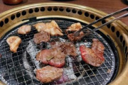 焼肉屋の肉ってなんかやってるよな？家であの味でないやん