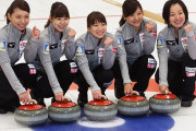 【GIF】日本カーリング界に突如現れた天才地味系メガネ美女ｗｗｗｗｗｗ