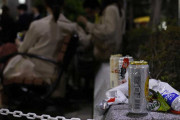 【画像】東京、マジで狂った街になる・・・若者「自粛？しねーよｗ野外飲み路上飲み最高！」