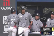 ロッテ、満塁弾のお返しに犠牲フライ・タイムリー・スクイズですぐさま3点返し1点差！